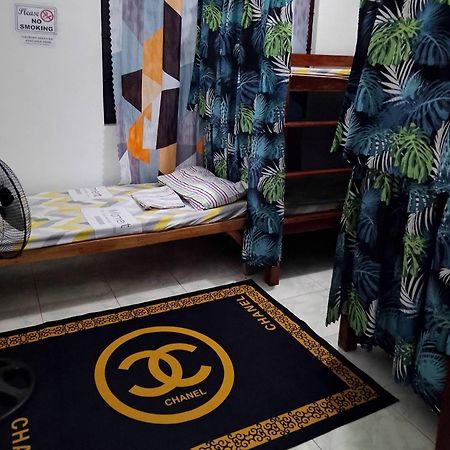 Estrelle Orange House - Backpackers Hub Διαμέρισμα Puerto Princesa Εξωτερικό φωτογραφία