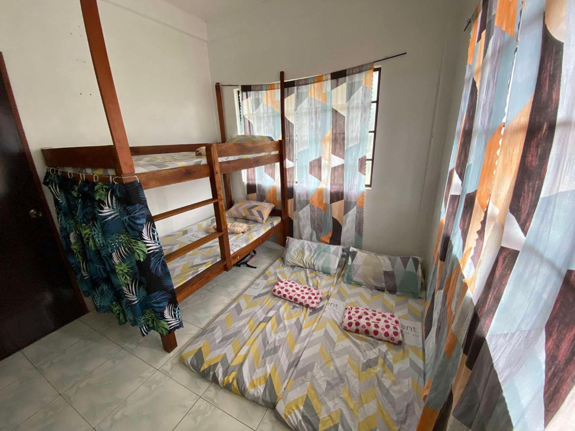 Estrelle Orange House - Backpackers Hub Διαμέρισμα Puerto Princesa Εξωτερικό φωτογραφία